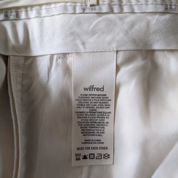 Low Rise Effortless Short - Light Burch - Size 4 - Picture 7 of 9